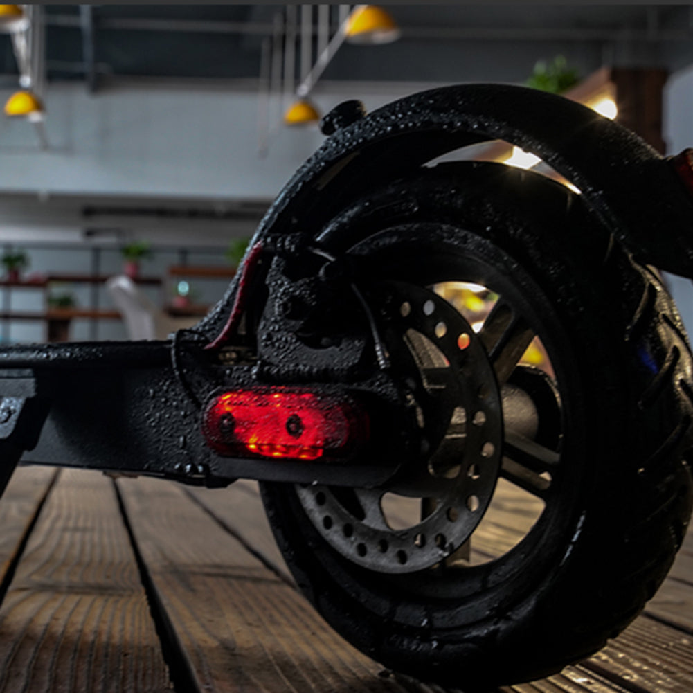 1Pair Cable Powered Taillight for Xiaomi M365 / Pro / 1s Electric Scooter Color Lights Integrated Protective Case LED Light