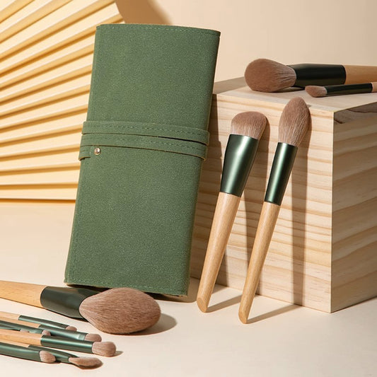 10Pcs / Set Makeup Brushes Synthetic Bristle Brushes with Storage Bag for Eyeshadow Concealer