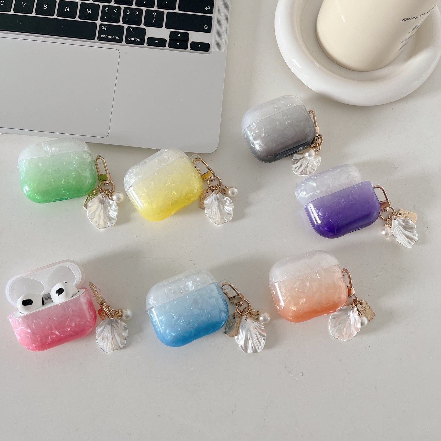 Earphone Case for Apple AirPods Pro , Gradient Shell Grain TPU Protective Cover with Shell Shape Pendant