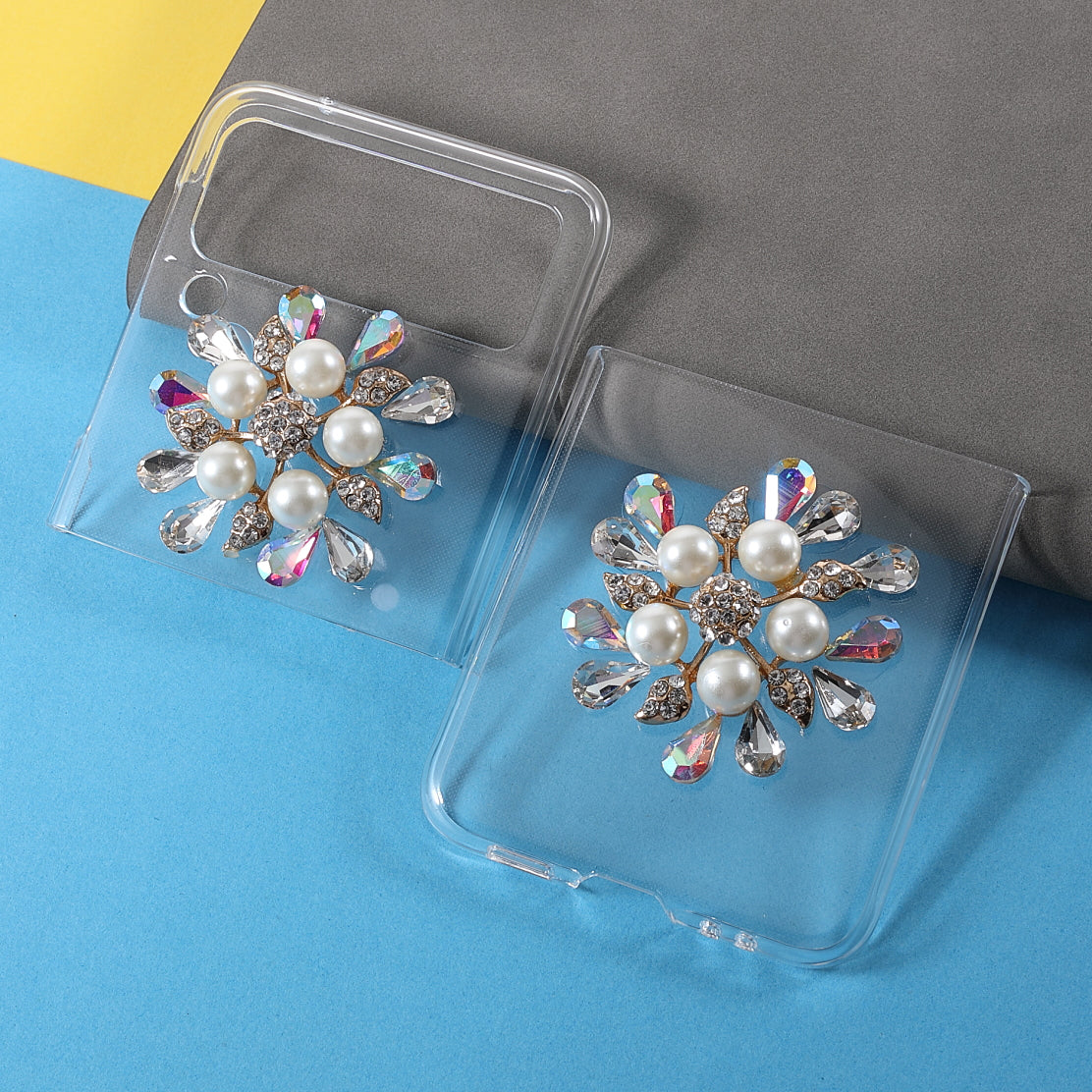 2-Pieces Design Anti-Collision Rhinestone Decoration PC + TPU Hybrid Cover Shell for Samsung Galaxy Z Flip3 5G