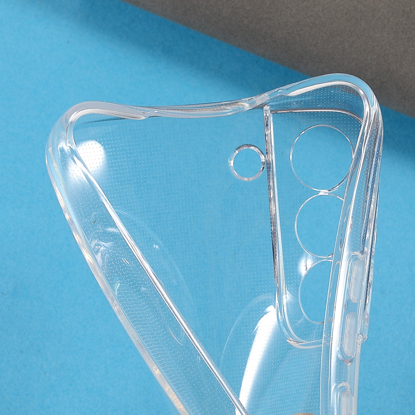 2.0mm Thick Soft Flexible TPU Precise Cut-out Transparent Back Case for Samsung Galaxy S22 5G