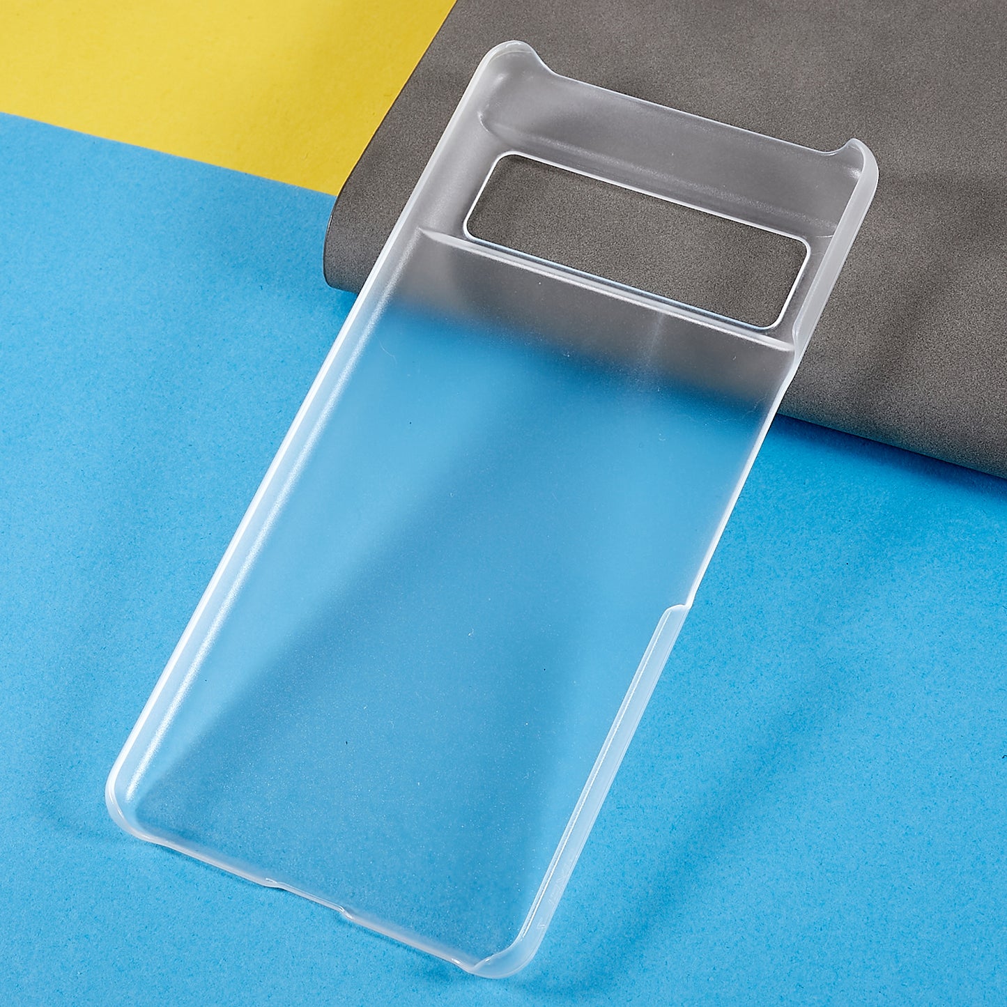 For Google Pixel 7 Phone Back Case Glossy Surface Rubberized Hard PC Anti-Scratch Protective Phone Cover