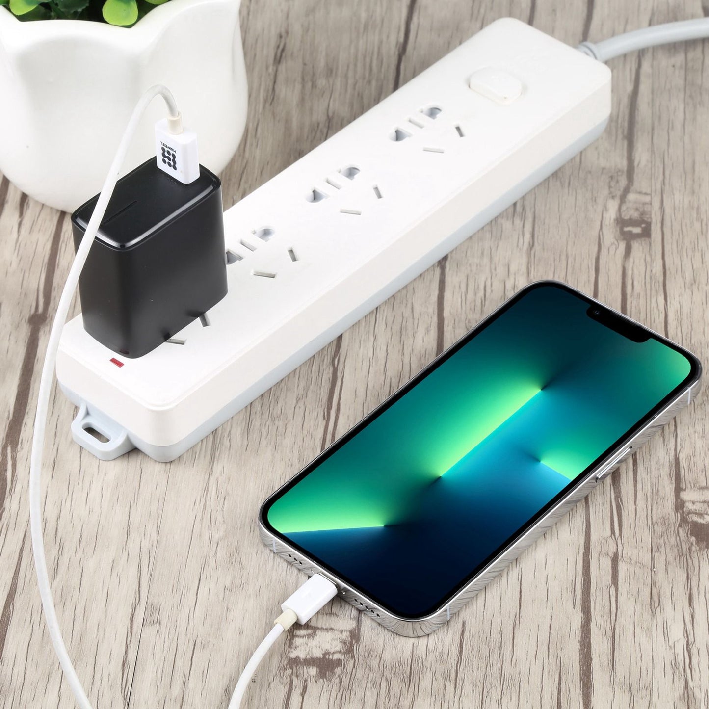 LZ-1130 Single Port QC 3.0 USB Charger Quick Charging Portable Power Adapter
