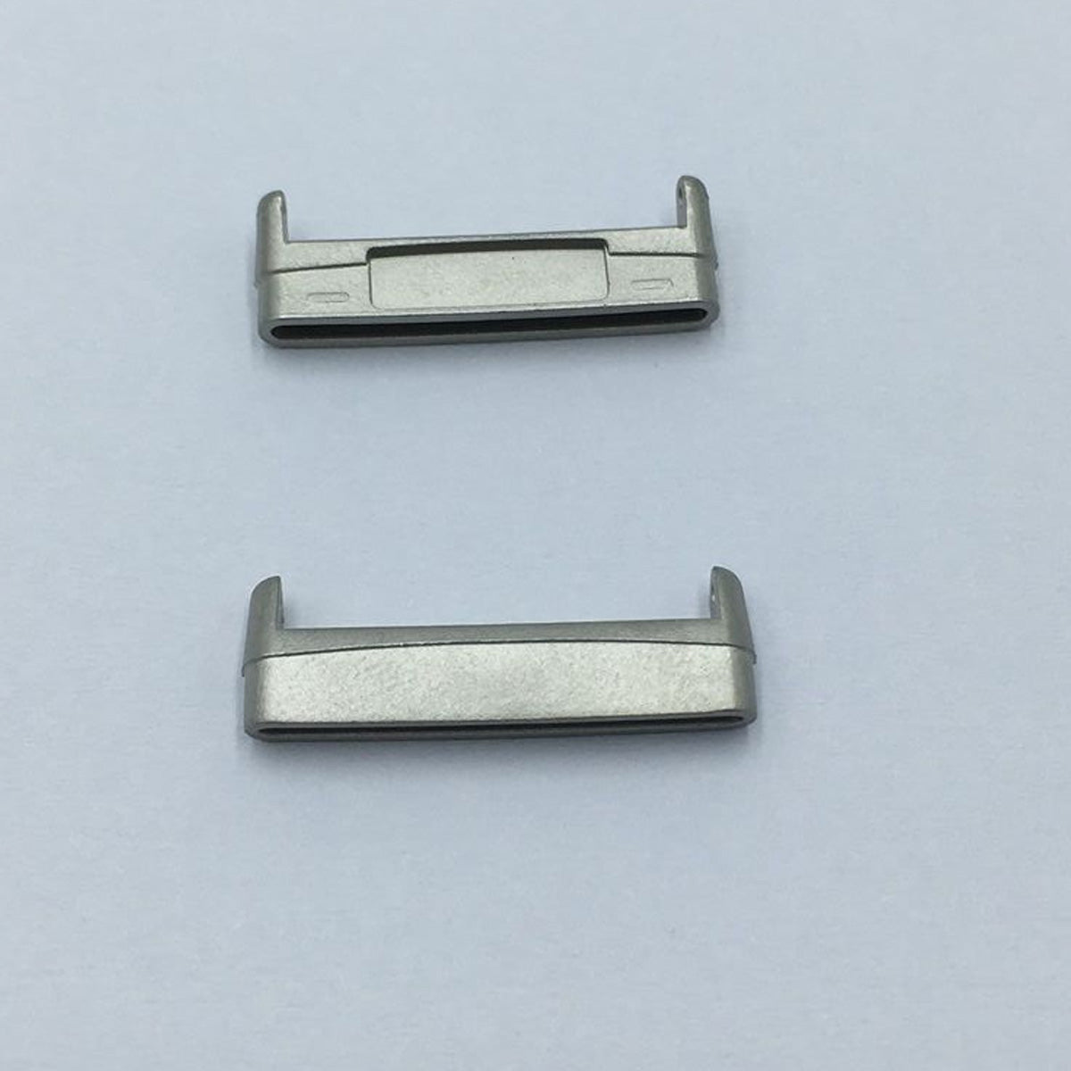 1Pair 22mm Replacement Accessories Stainless Steel Watch Strap Adapter Watch Band Connector Kit for Fitbit Versa 3
