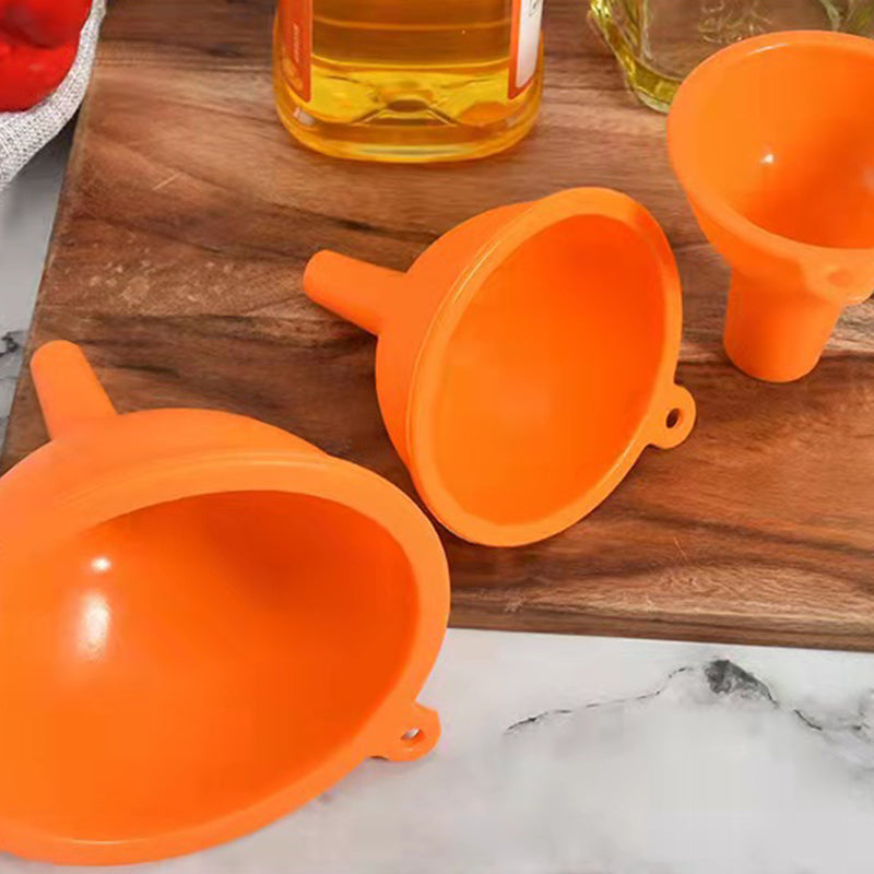 3Pcs / Set S / M / L Silicone Wine Oil Honey Funnel Kitchen Liquid Pouring Funnel Tool (No FDA Certification, BPA-free)