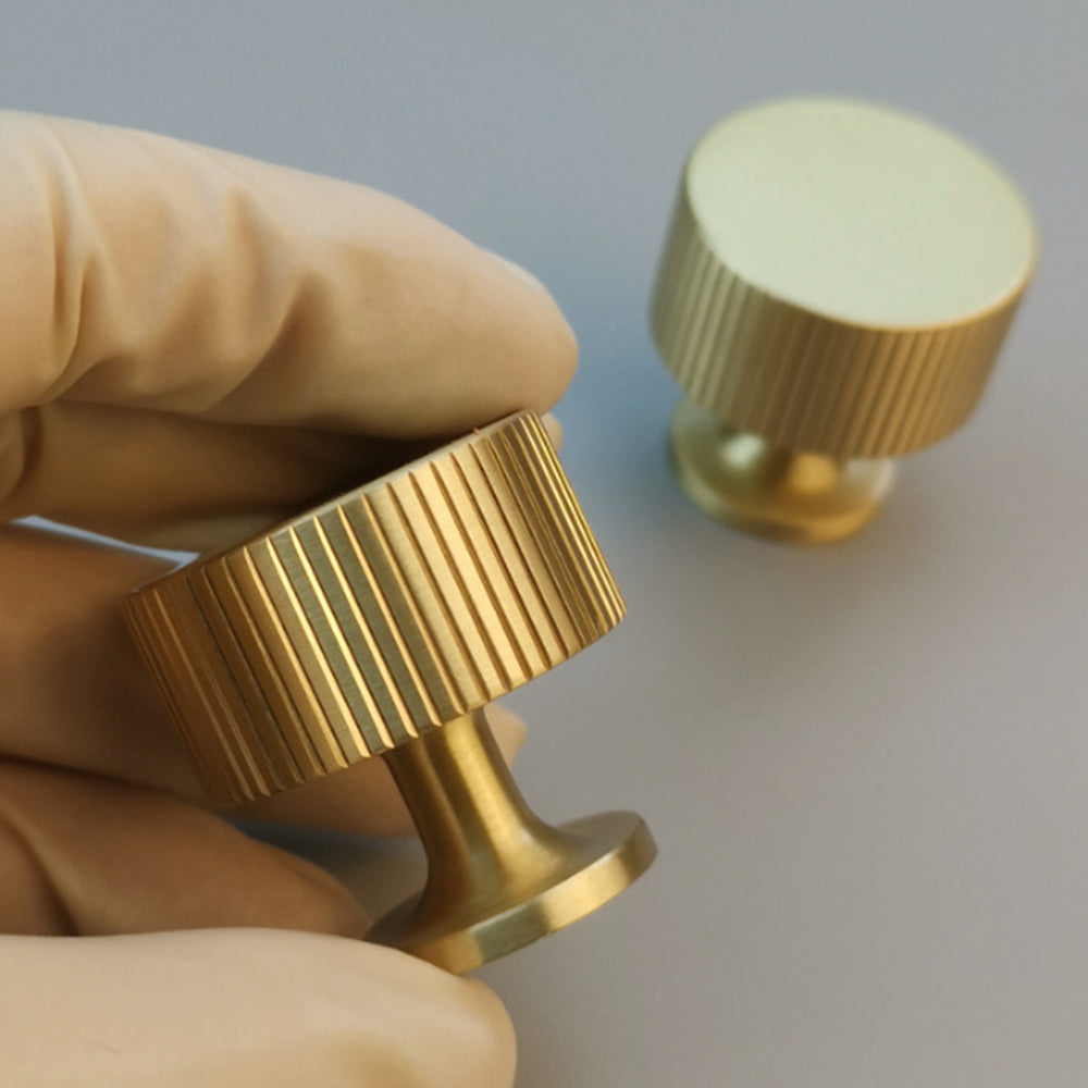 Kitchen Cupboard Cabinet Knob Wardrobe Knob Brass Furniture Handle with 25mm Screw, Size S: 28mm Diameter