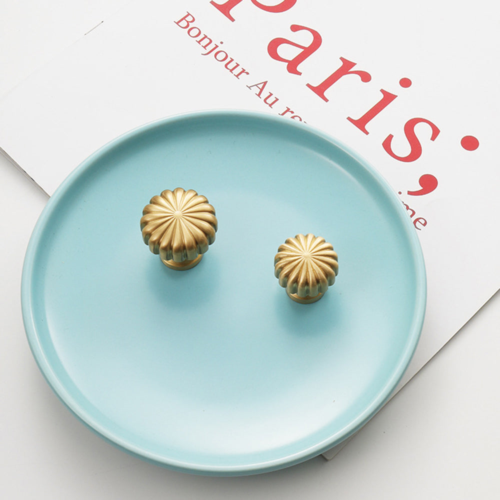 Nordic Pumpkin Shape Golden Brass Handle Cabinet Pull Knob Furniture Decor with 25mm Screw, Size S