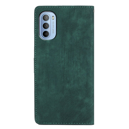 For Motorola Moto G52 4G / G82 5G Skin-touch Leather Wallet Shell Folding Stand Phone Case