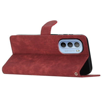 For Motorola Moto G52 4G / G82 5G Skin-touch Leather Wallet Shell Folding Stand Phone Case