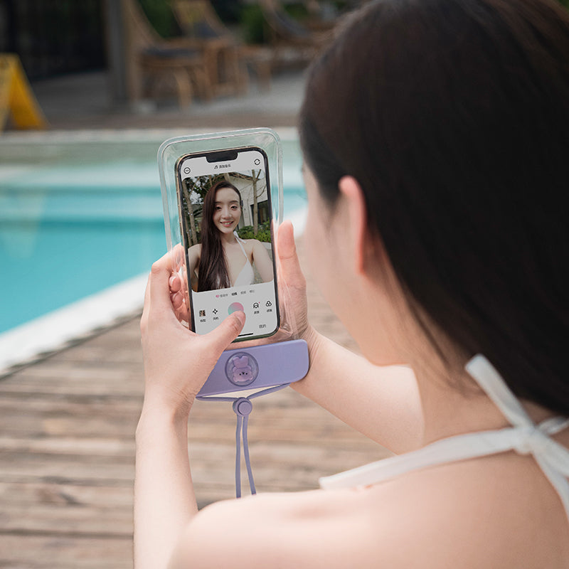 IPX8 Waterproof Phone Pouch for Phones within 7.2'' Cute Bear ransparent TPU Floating Phone Case Underwater Screen Touchable