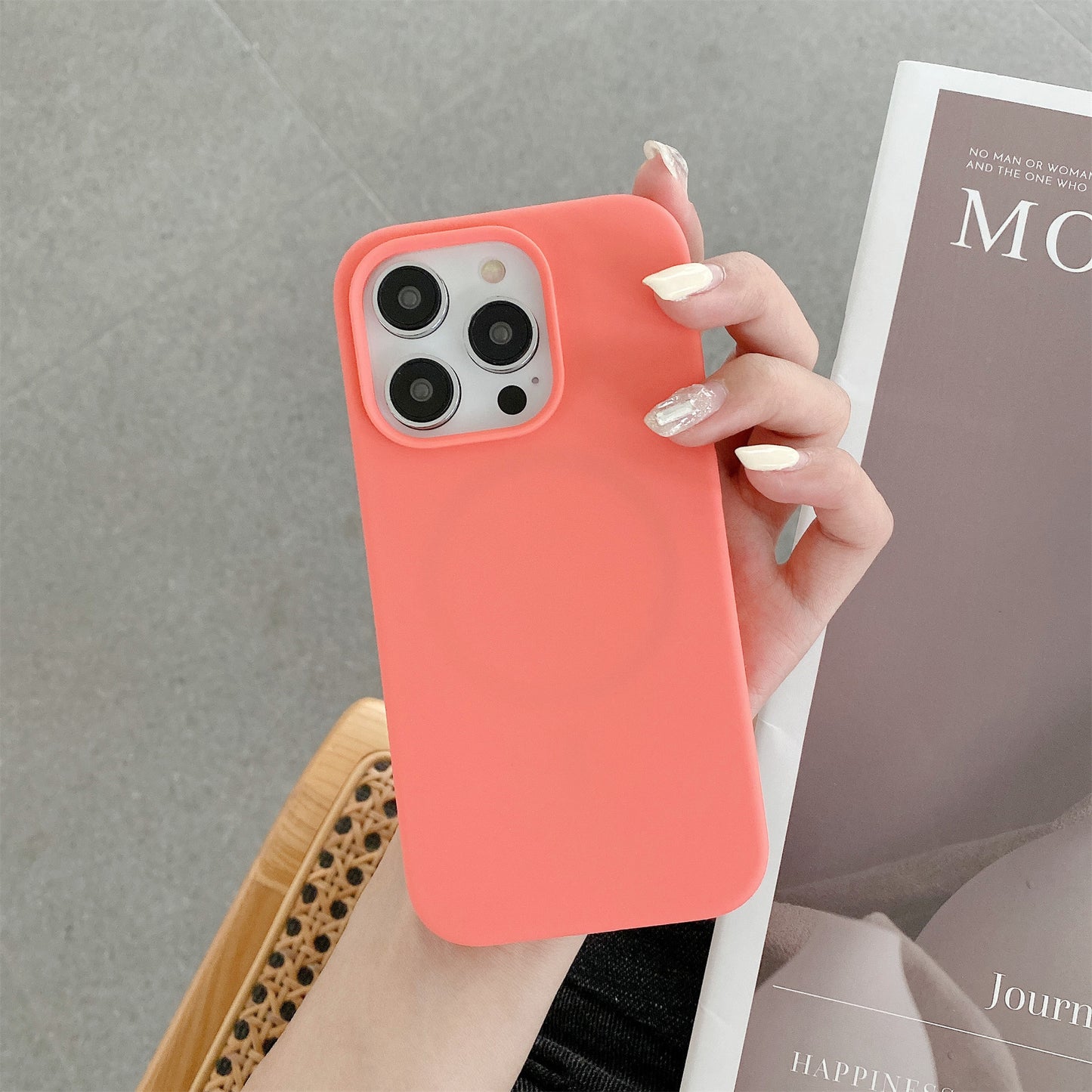 For iPhone 15 Pro Compatible with MagSafe Wireless Charging Phone Case Soft Anti-scratch Silicone Cover