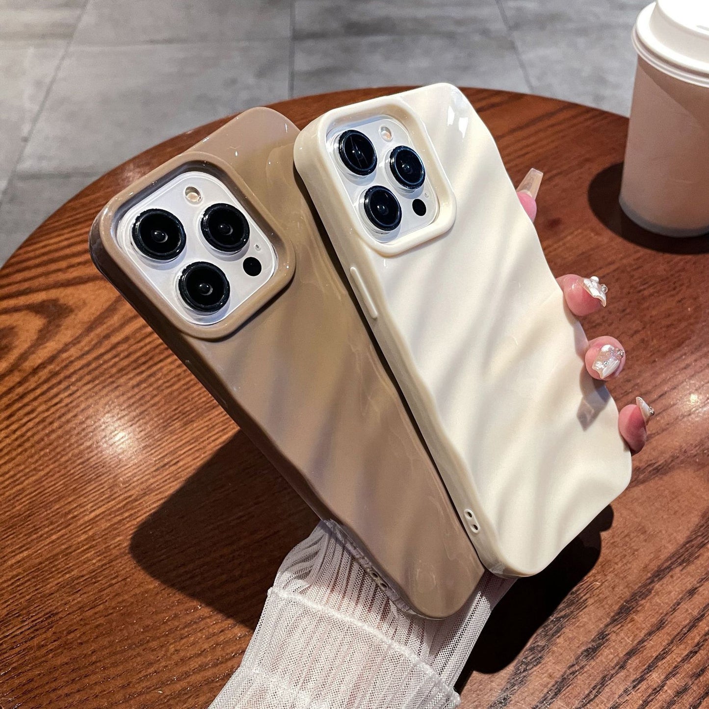 Anti-Drop Soft TPU Case for iPhone 15 Pro Simple Style Wave Pattern Slim Phone Cover