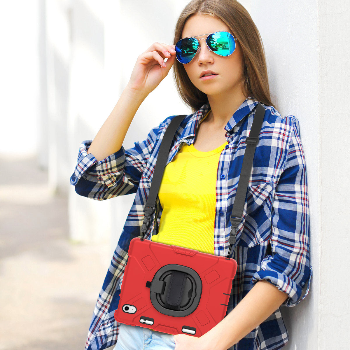 For iPad 10.9 (2022) PC+Silicone Tablet Case Shockproof Rugged Kickstand Cover with Shoulder Strap / Pencil Holder