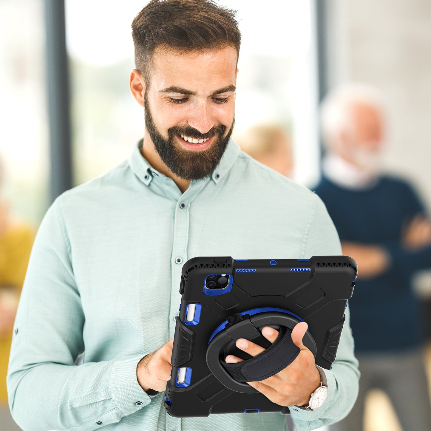 For iPad Pro 11-inch (2018) / (2020) / (2021) / (2022) / Air (2020) / (2022) Kickstand PC+TPU Tablet Case with Shoulder Strap
