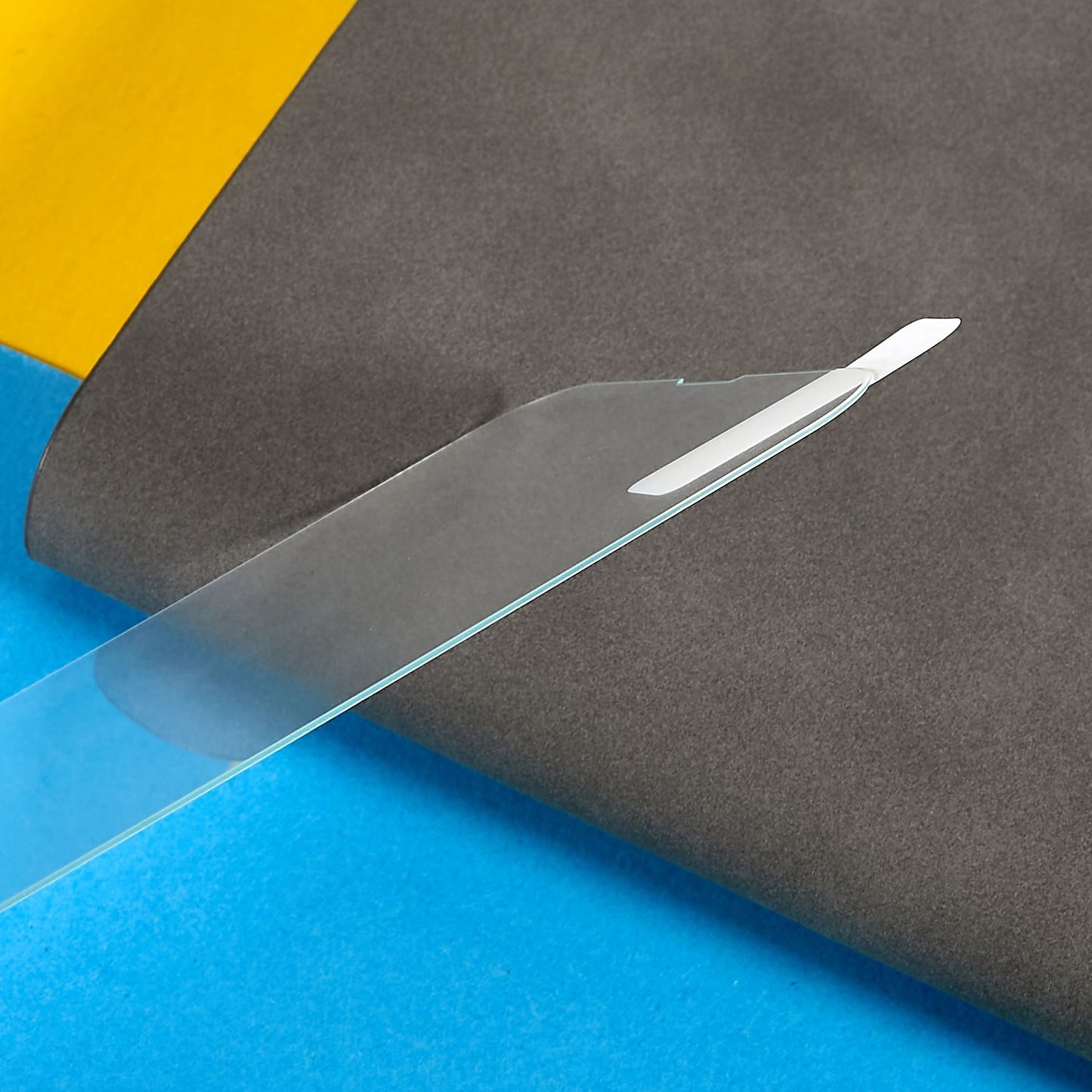 For iPhone 15 Plus Screen Protector 0.3mm Arc Edge Clear Tempered Glass Anti-scratch Protection Film