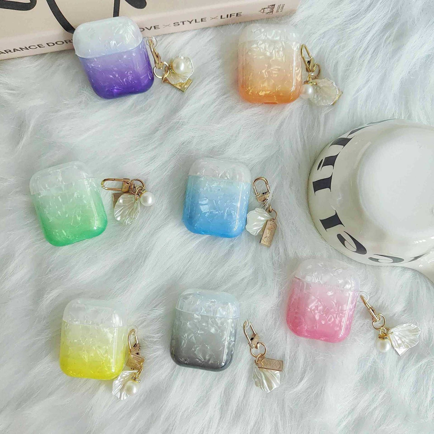 Earphone Case for Apple AirPods with Charging Case (2016) / (2019) / AirPods with Wireless Charging Case (2019) , Gradient Shell Grain TPU Cover with Pendant