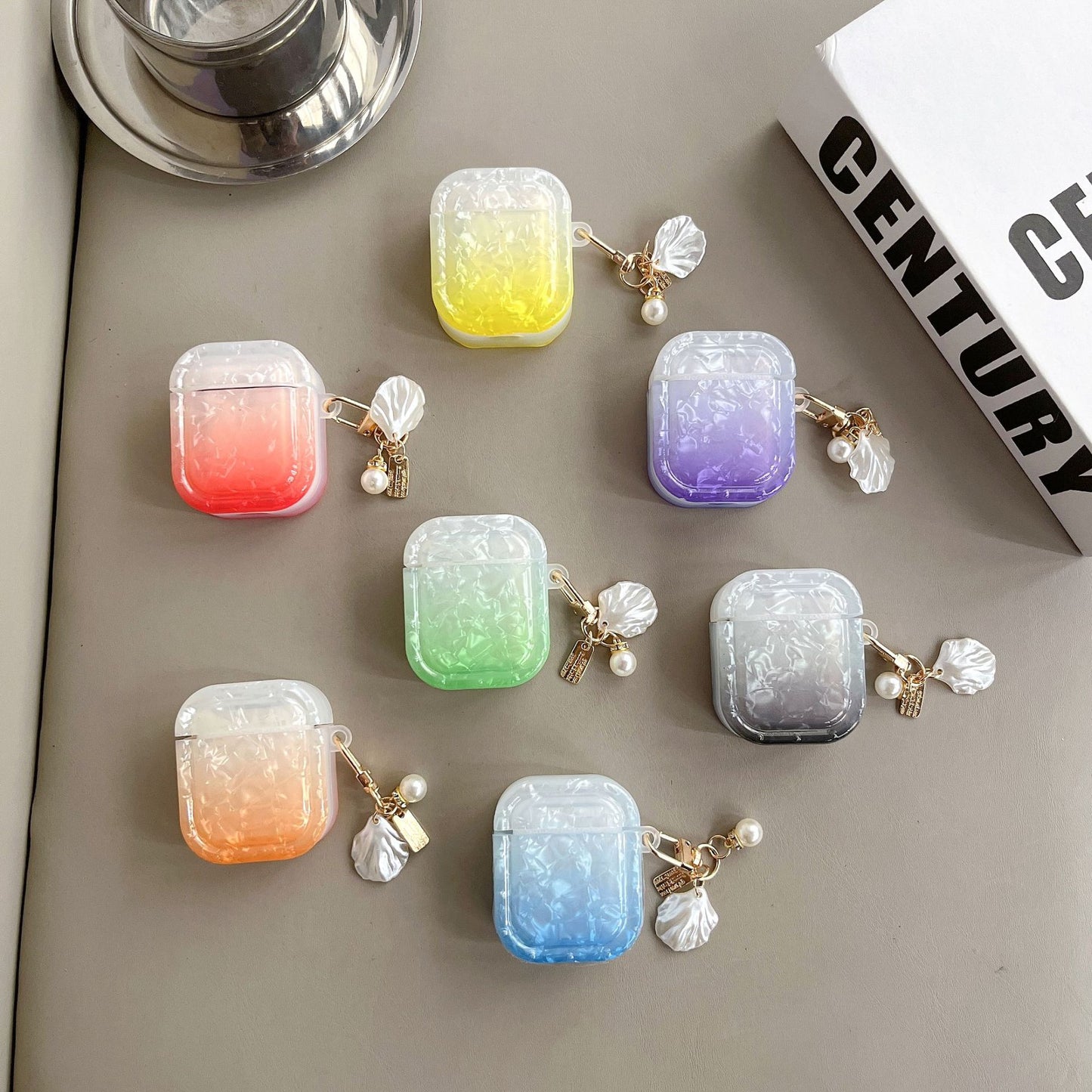 TPU Cover for Apple AirPods with Charging Case (2016) / (2019) / AirPods with Wireless Charging Case (2019) , Gradient Shell Grain Square Earphone Case with Pendant