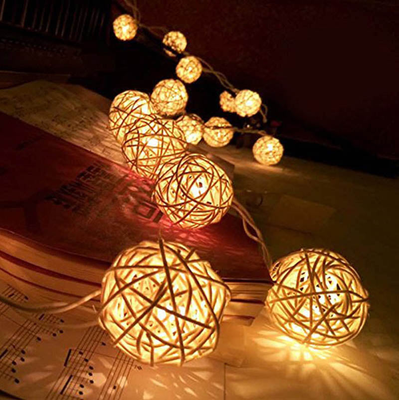 10-LED 1.2m 3cm Diameter Flashing LED Rattan Ball String Lights Outdoor Christmas Decorative Party