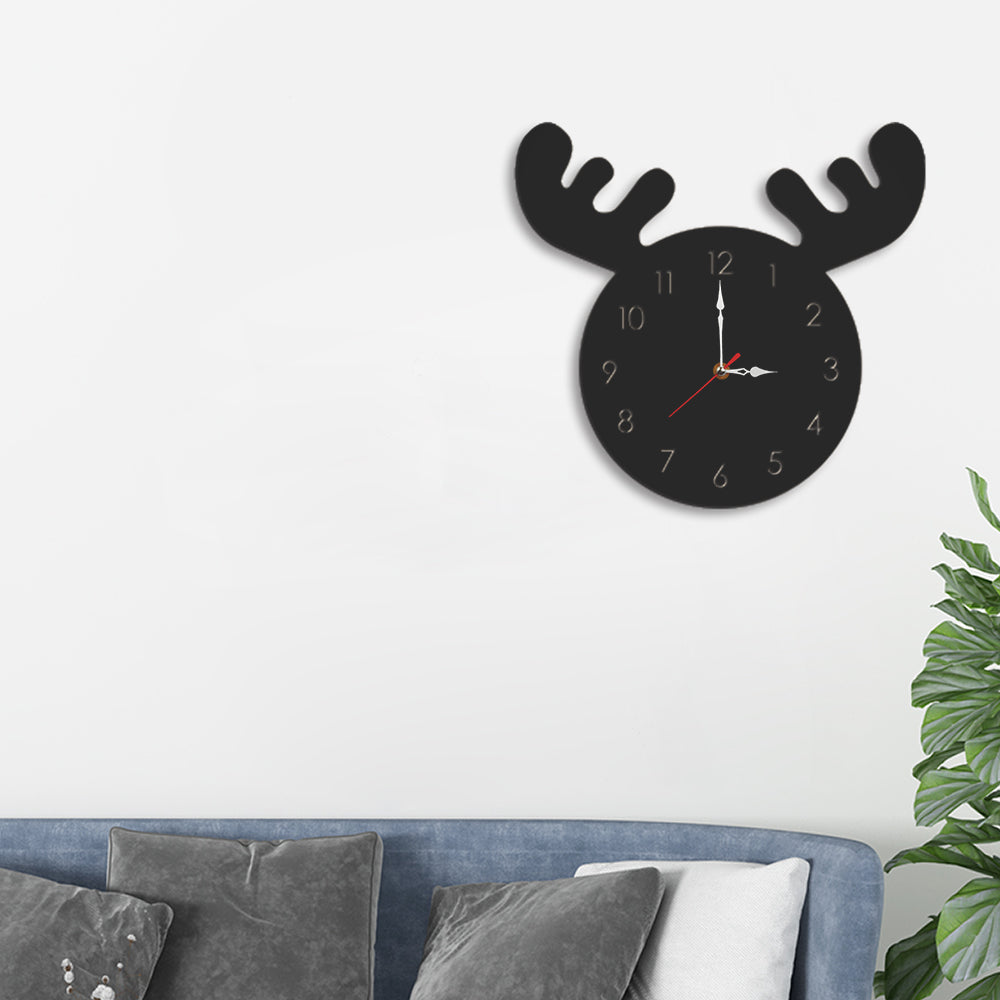 Cute Moose Decorative Quartz Wall Clock Battery Operated Silent Clock for Living Room, Bedroom