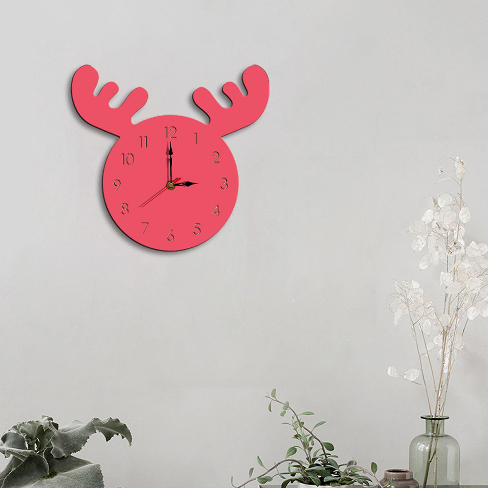 Cute Moose Decorative Quartz Wall Clock Battery Operated Silent Clock for Living Room, Bedroom