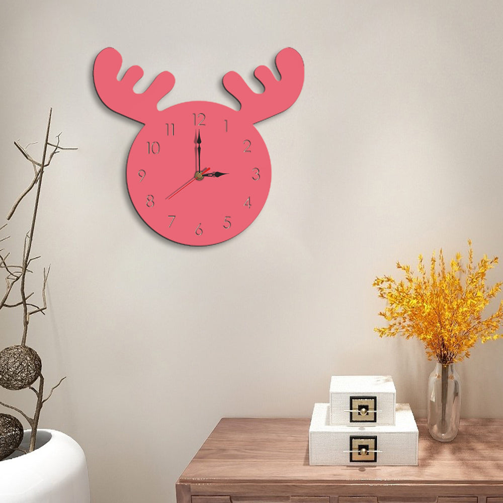 Cute Moose Decorative Quartz Wall Clock Battery Operated Silent Clock for Living Room, Bedroom