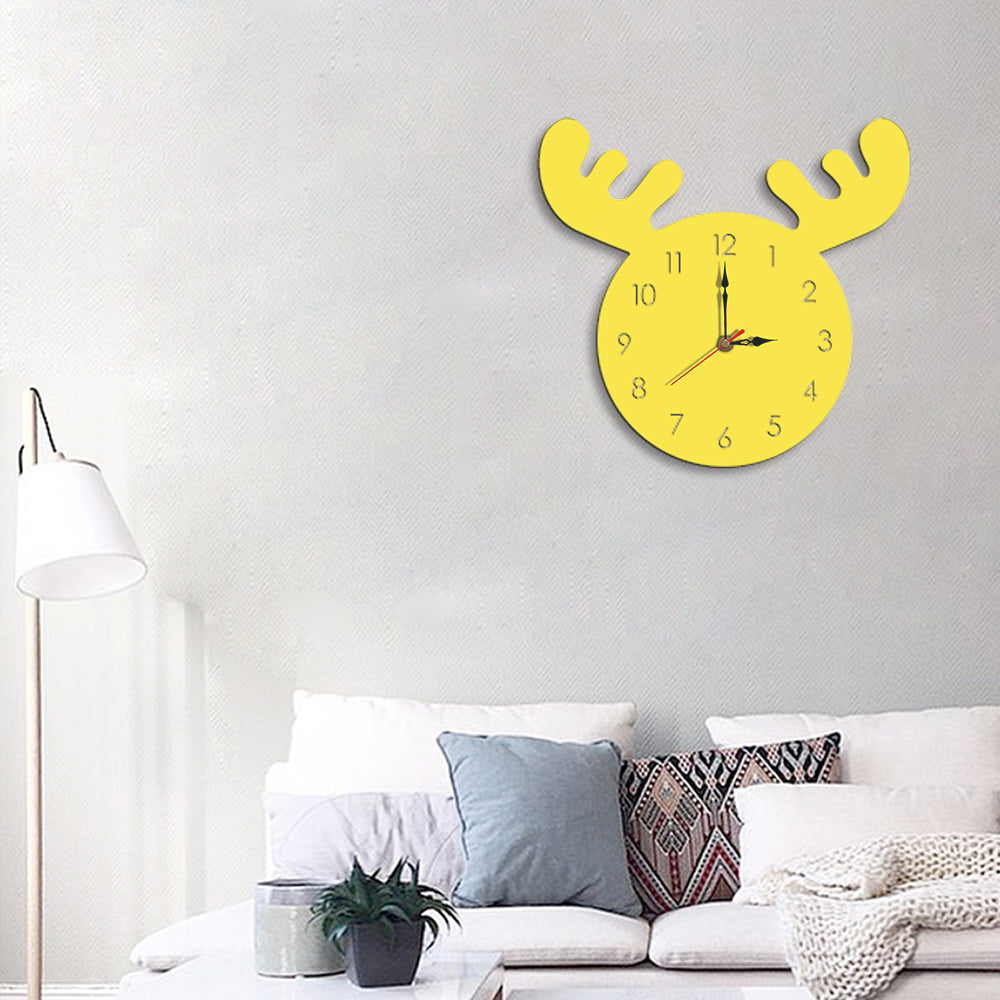 Cute Moose Decorative Quartz Wall Clock Battery Operated Silent Clock for Living Room, Bedroom