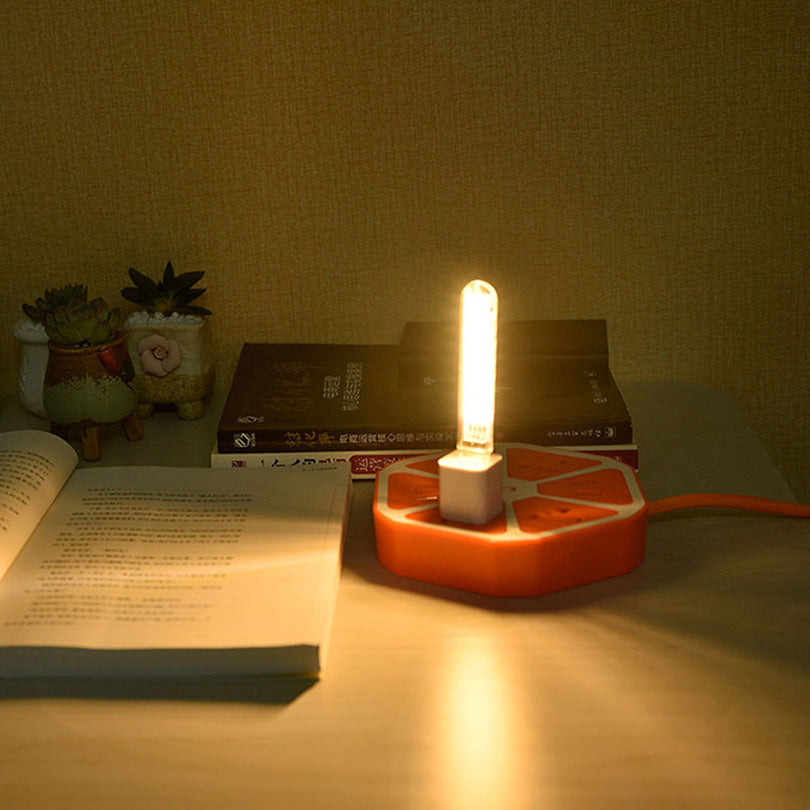 BLY-0031 2Pcs 8-Lamp Beads LED Light USB Night Light with Transparent Cover for Bedroom Bedside Corridor