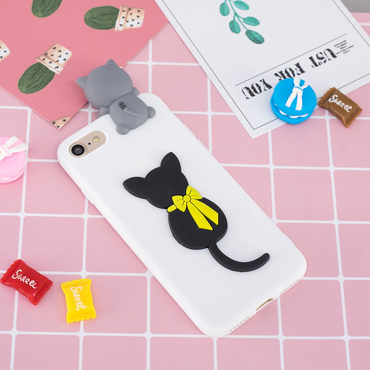 3D Doll Decor Soft TPU Phone Back Shell for iPhone 7 / 8 / SE (2020) / SE (2022) 4.7 inch