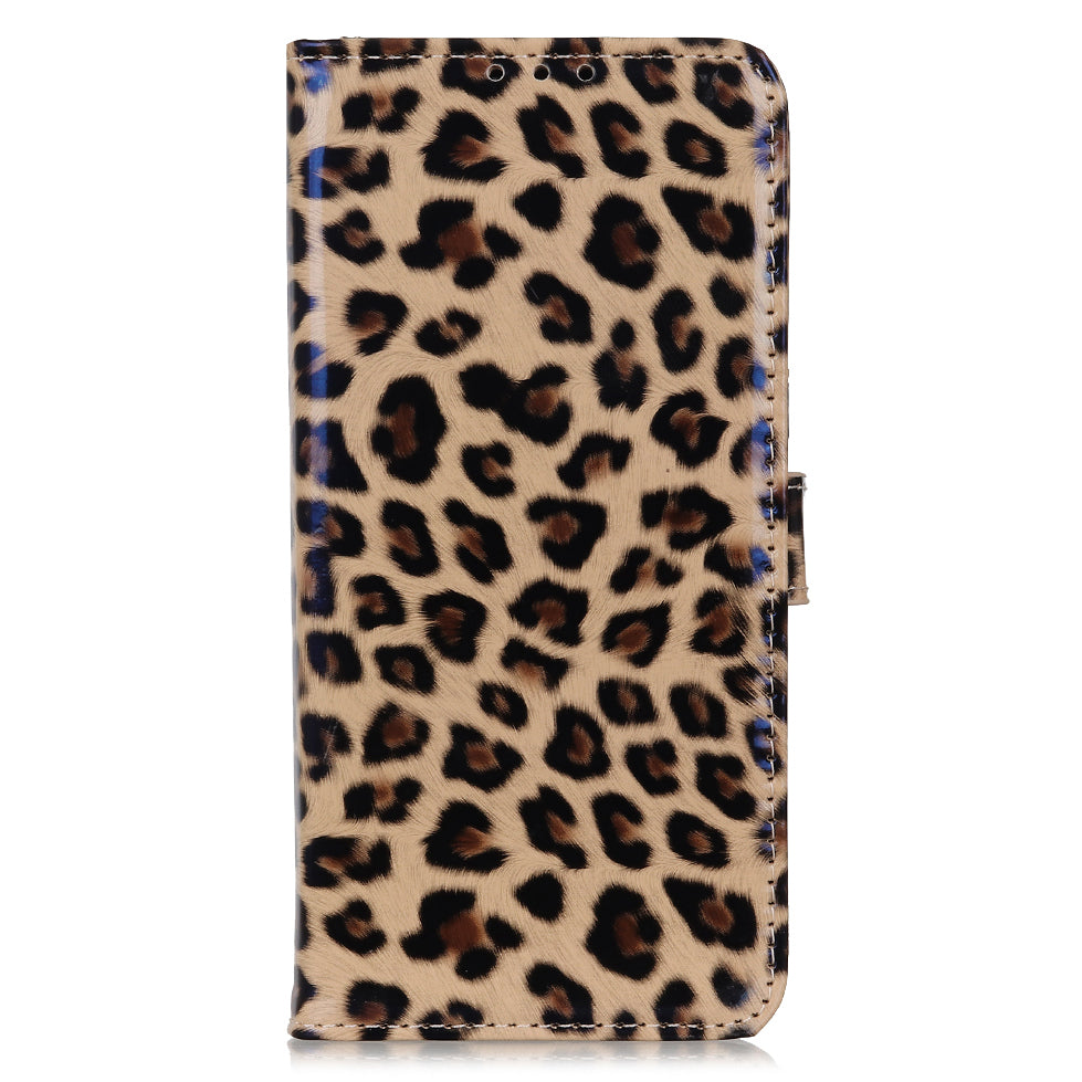 Leopard Print TPU Leather Folio Stand Wallet Case with Magnetic Closure for iPhone 13 Pro 6.1 inch