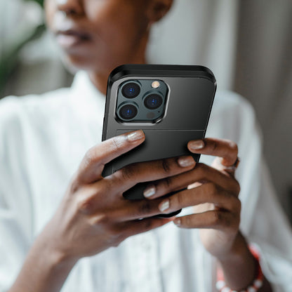 Good Protective Scratch-proof Slide Card Holder PC + TPU Hybrid Back Phone Case for iPhone 13 6.1 inch