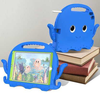 For iPad Pro 10.5-inch (2017)/iPad Air 10.5 inch (2019)/iPad 10.2 (2020)/(2019)/(2021) Cute Octopus Pen Slot Design EVA Case Impact-resistant Tablet Cover with Handle and Shoulder Strap
