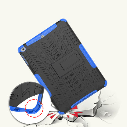 For iPad 9.7 (2018) / 9.7 (2017) Tyre Pattern Kickstand Hybrid PC + TPU Protective Case