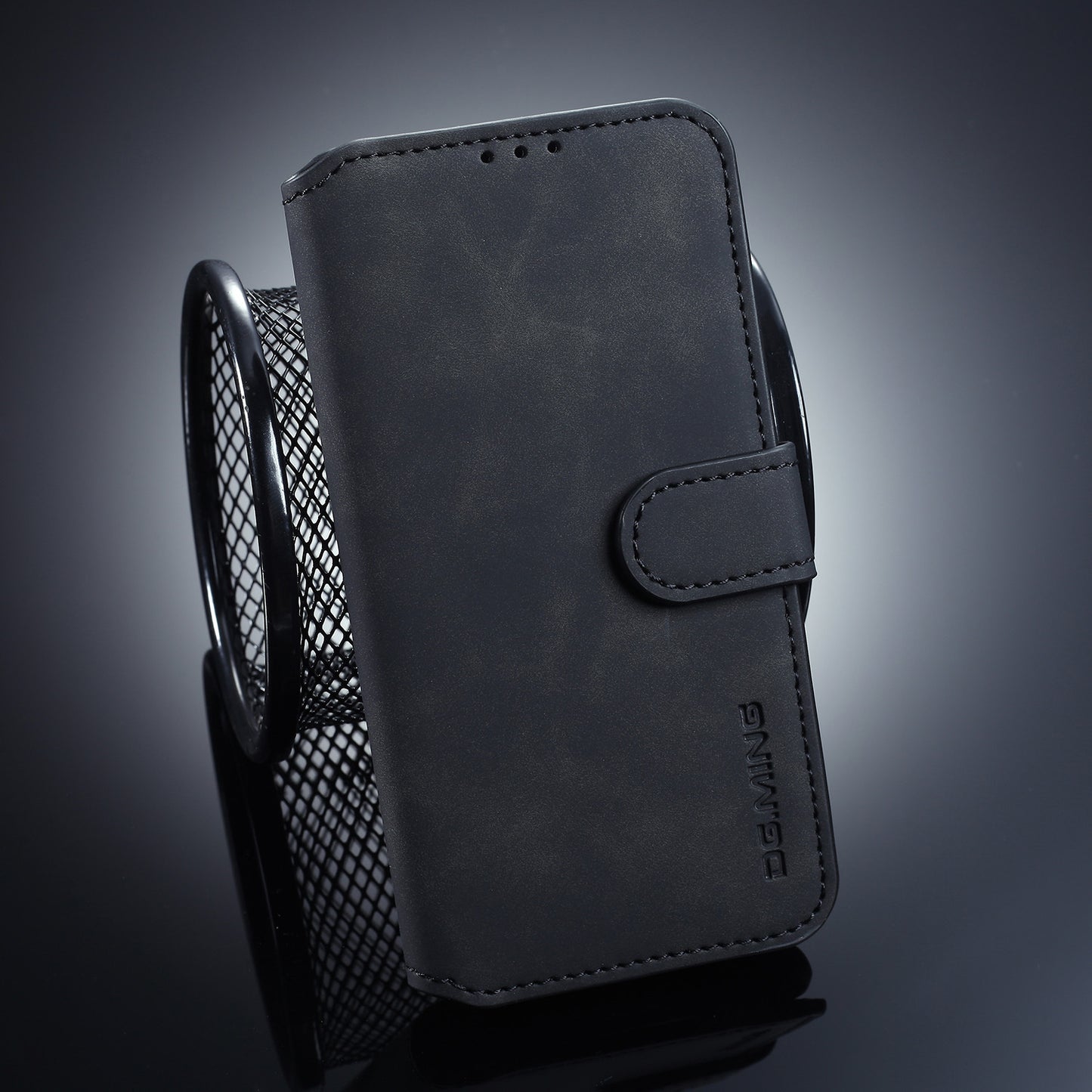 DG.MING Retro Style Wallet Leather Stand Case for Samsung Galaxy S10e