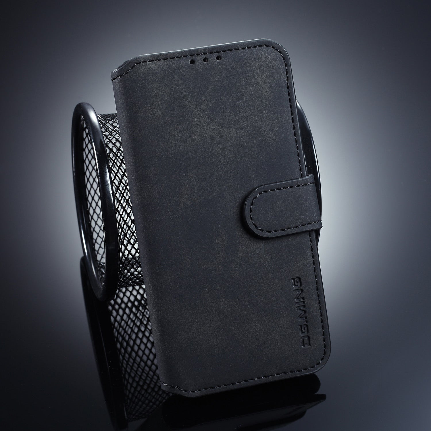DG.MING Retro Style Wallet Leather Stand Case for Samsung Galaxy S10e