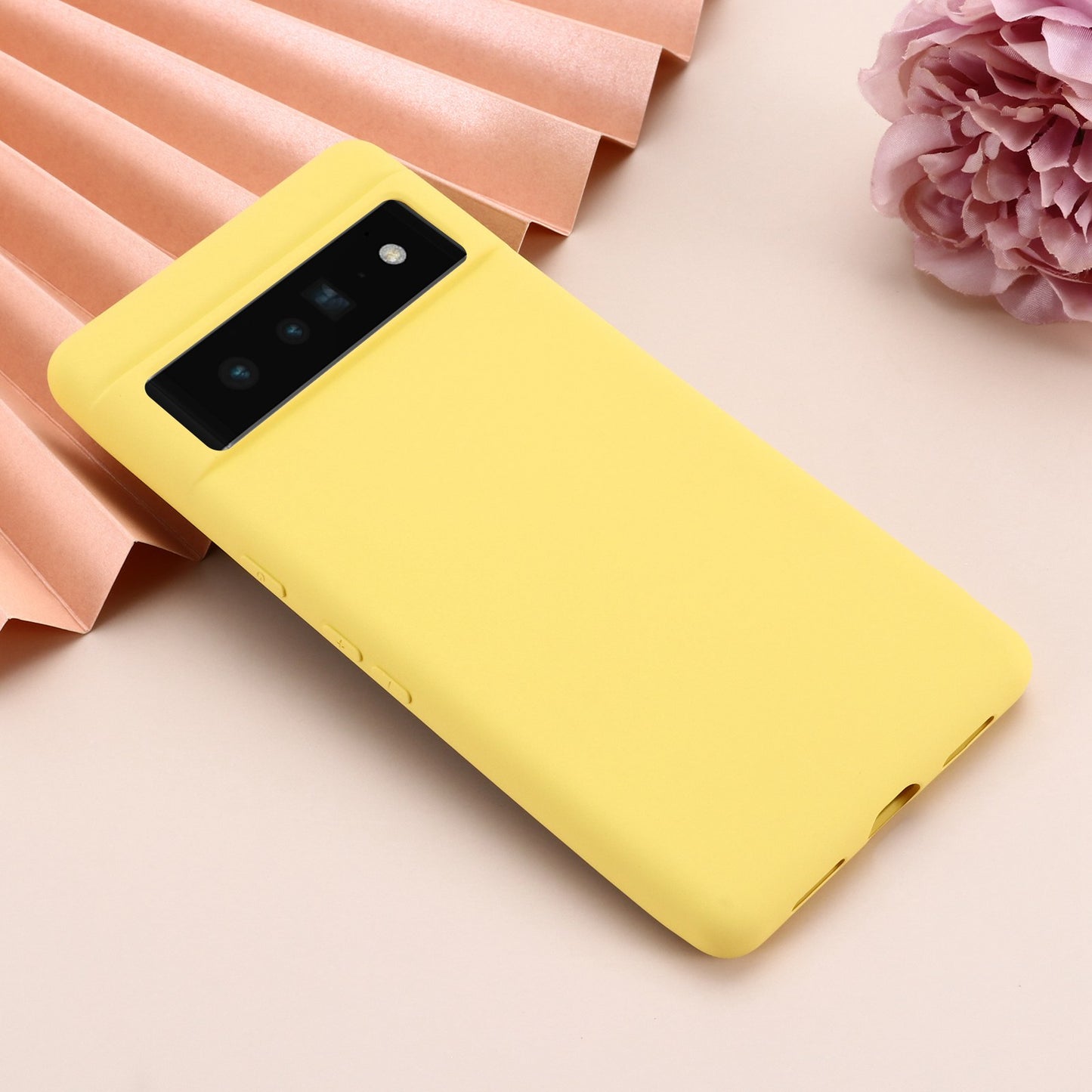 For Google Pixel 7 Liquid Silicone Case Soft Microfiber Lining Scratch-resistant Precise Cut-outs Shell with Strap