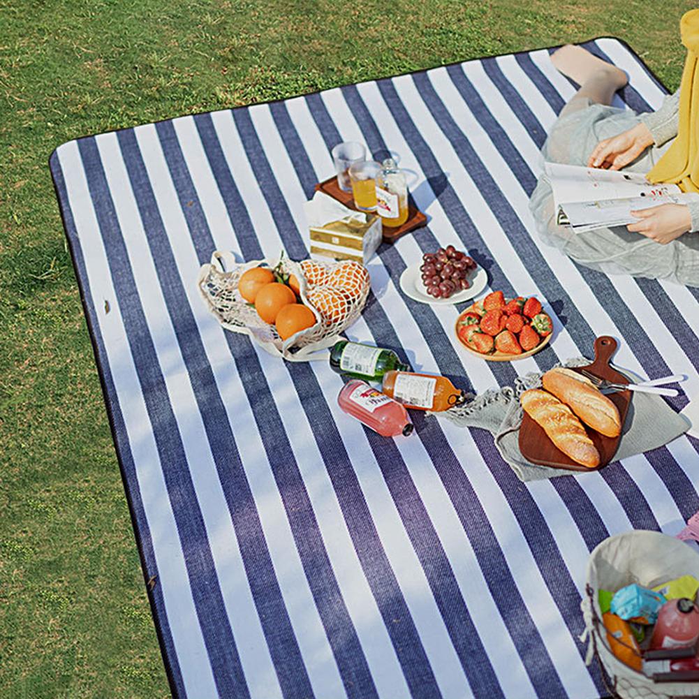 1409 150x200cm Portable Outdoor Moisture-proof Picnic Mat Camping Hiking Lawn Mat Carpet