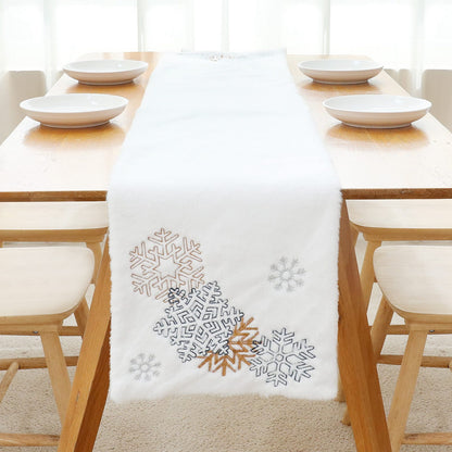 2022Sa30 182x33cm Christmas Snowflake Pattern Plush Tablecloth Washable Rectangle Table Cloth for Party Holiday Decoration