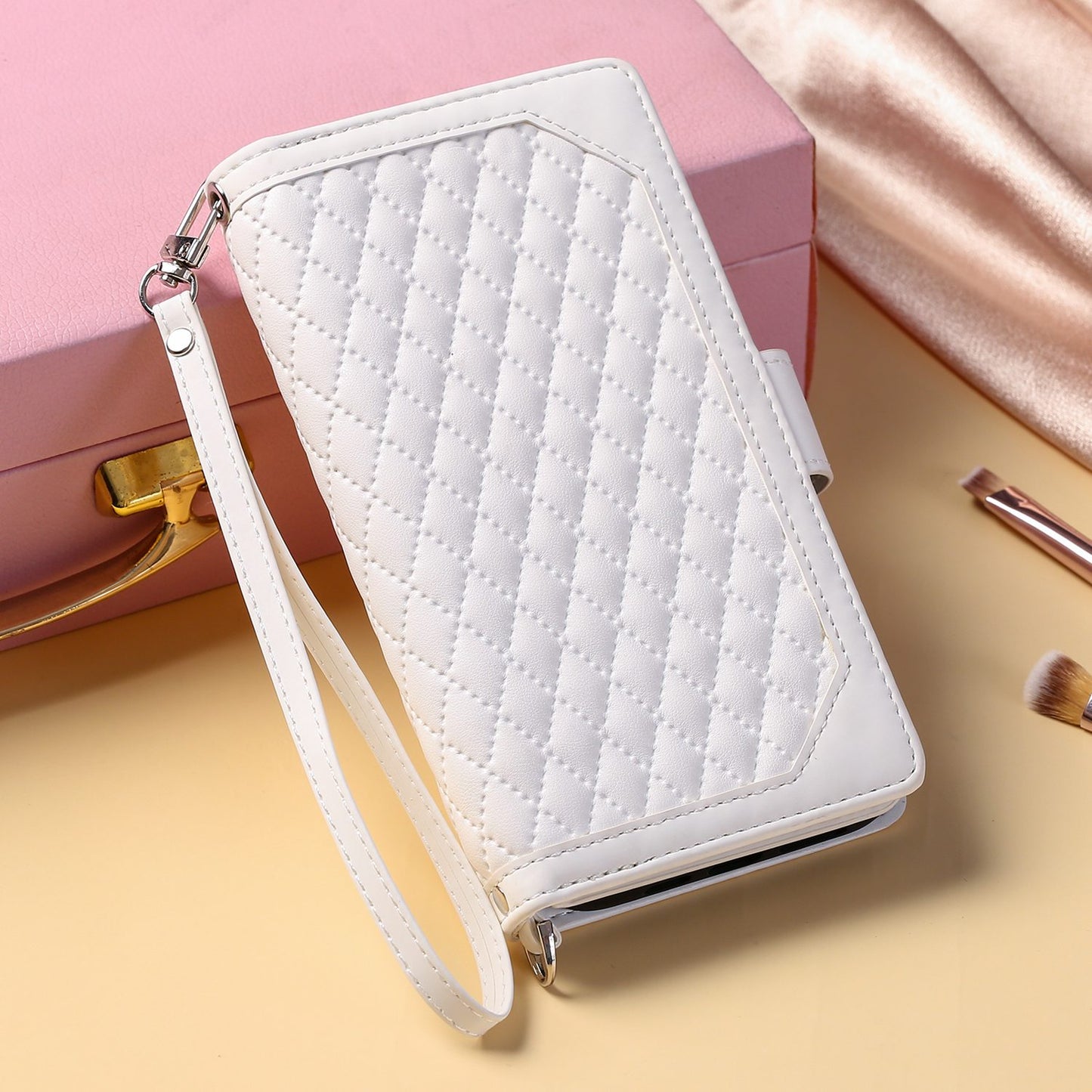 For iPhone 13 Pro 6.1 inch 005 Wallet Design Folio Flip Magnetic Phone Cover Rhombus Grid Texture PU Leather Zipper Pocket Stand Case