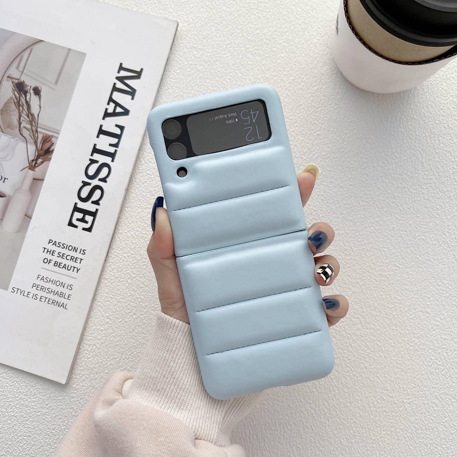 For Samsung Galaxy Z Flip3 5G Soft Touch Lightweight Down Jacket Cover PU Leather Coated PC Shockproof Protective Case