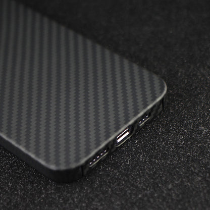 For iPhone 13 Pro 6.1 inch Precise Cutout Anti-fingerprint Carbon Fiber Texture Aramid Fiber Back Case Protective Cover