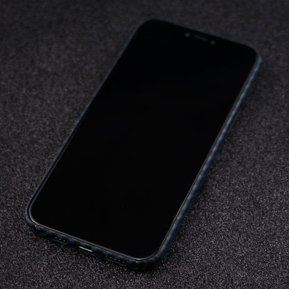 Back Shell for iPhone 13 Pro 6.1 inch Precise Cutout Carbon Fiber / Wavy Texture Aramid Fiber Case Protective Cover