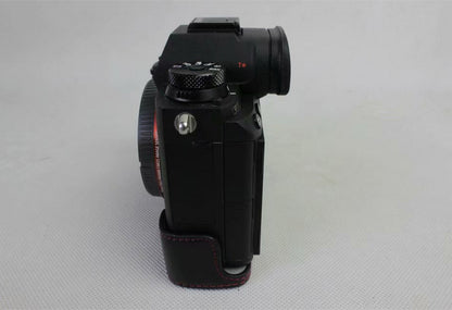 Half Camera PU Leather Protective Case for Sony ILCE-9 / A9 / A7RM3 A7RIII