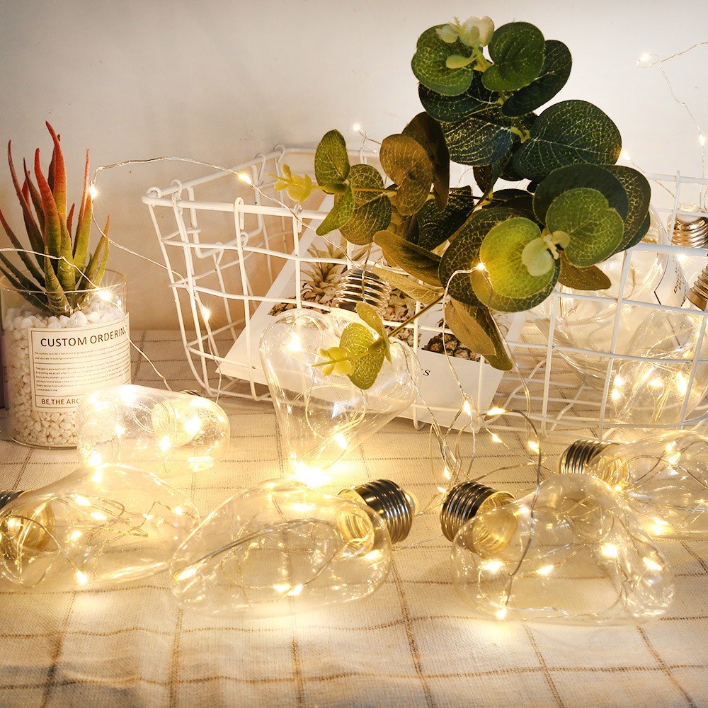 10 Loving Hearts 100-LED Decorative Lamp String Lights with Copper Wire Cell Case